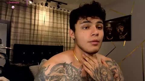 samu_lara online show from October 2025 03:22:01 PM