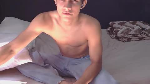 samuel_hills_ii online show from October 2025 03:08:02 PM