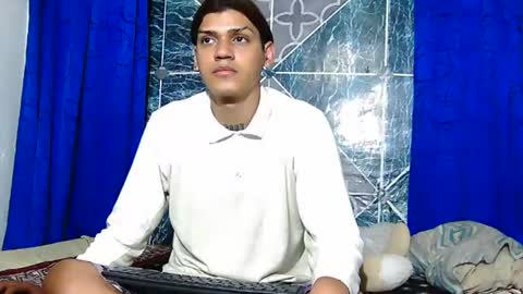 Snapshot of samuel_sincee chatting on October 2025 05:44:02 AM Samuel Sincee online show from October 2025 05:44:02 AM