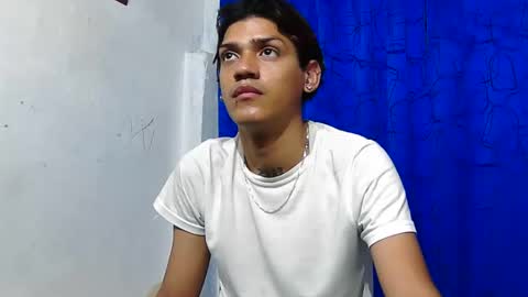 Snapshot of samuel_sincee chatting on April 2026 08:37:01 AM Samuel Sincee online show from April 2026 08:37:01 AM