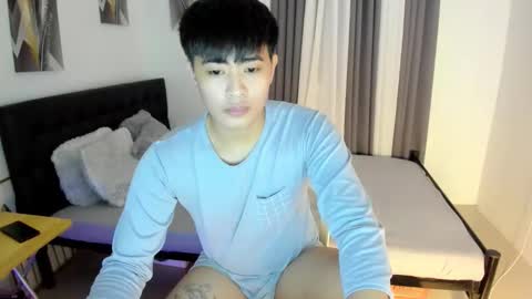 Sam online show from November 2025 08:40:01 PM