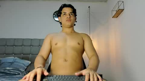 samxx_muscle online show from January 2026 01:59:01 PM