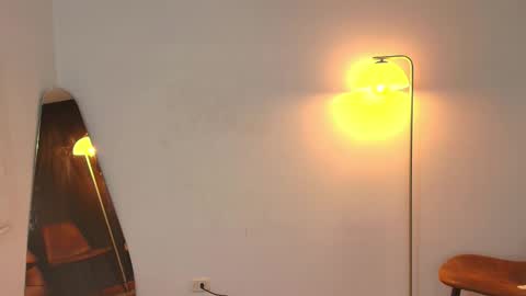 Snapshot of samy_jonnes_ chatting on September 2025 12:48:02 AM Hello I am absent due to a family calamity I will return soon-hola estoy ausente por un problema familiar volvere pronto. online show from September 2025 12:48:02 AM