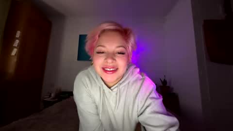 Samymoon online show from December 2025 10:20:02 AM