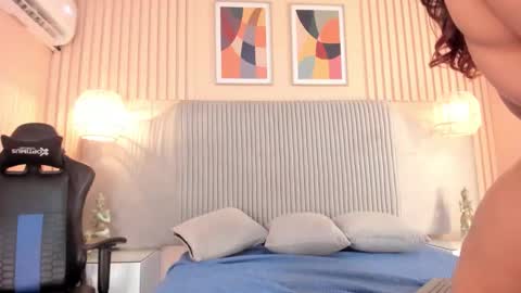 Samy  online show from December 2025 05:17:02 AM