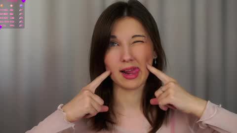 Snapshot of sandili chatting on June 2026 04:36:02 AM Isabel but you can call me Bella online show from June 2026 04:36:02 AM