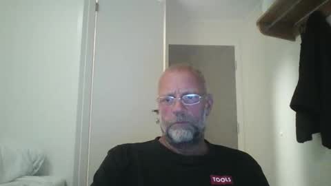 sandnesrune523 online show from September 2025 05:38:02 PM