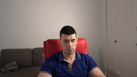 Snapshot of sandow_ chatting on May 2026 09:43:01 PM Sandow online show from May 2026 09:43:01 PM