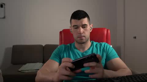 Snapshot of sandow_ chatting on May 2026 06:26:01 PM Sandow online show from May 2026 06:26:01 PM
