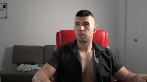 Snapshot of sandow_ chatting on June 2026 08:15:02 PM Sandow online show from June 2026 08:15:02 PM