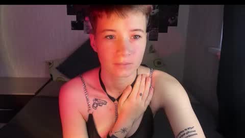 Snapshot of sandraa_a chatting on October 2025 11:53:01 AM sandraa_a online show from October 2025 11:53:01 AM