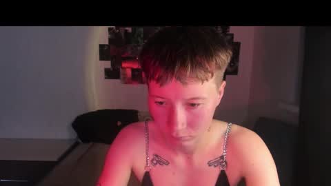 Snapshot of sandraa_a chatting on October 2025 05:36:02 PM sandraa_a online show from October 2025 05:36:02 PM