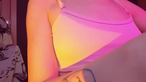 Sandy  online show from February 2025 01:10:01 AM