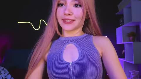 Sandy  online show from March 2025 01:28:01 AM