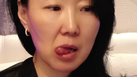 Sandra online show from January 2025 03:22:01 PM