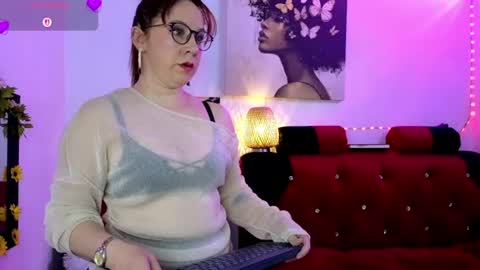 Snapshot of sandraossa chatting on June 2026 08:00:01 PM sandraossa online show from June 2026 08:00:01 PM