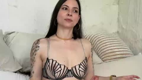 Snapshot of sandraschonherz chatting on June 2026 11:43:01 AM Sandra Schonherz online show from June 2026 11:43:01 AM