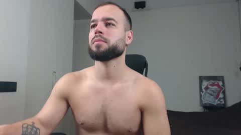 DeAlex online show from November 2025 09:01:02 AM