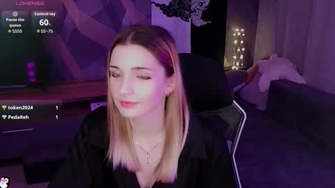 sandy_belle88 online show from November 2025 05:58:02 PM