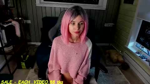 Sandy and Chris online show from October 2025 09:40:01 AM