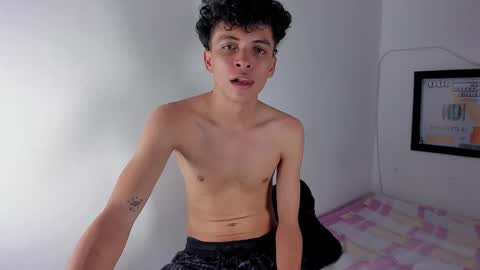 Snapshot of sandy_straw chatting on March 2026 10:35:02 PM sandy_straw online show from March 2026 10:35:02 PM