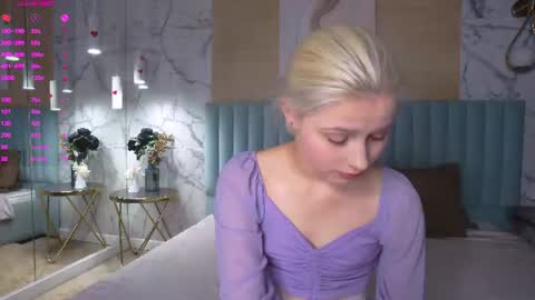 Snapshot of sandyshayes chatting on July 2026 06:00:02 AM Sandy online show from July 2026 06:00:02 AM