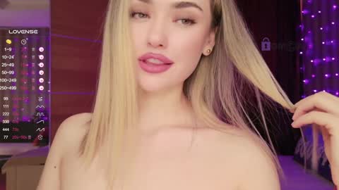 Sandy online show from February 2025 08:52:02 AM