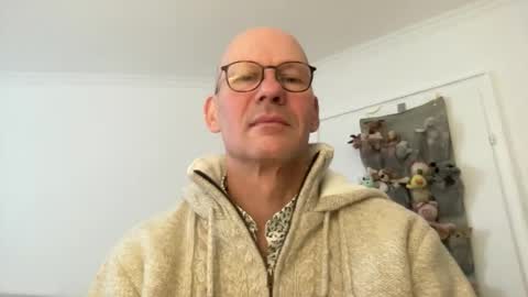 Snapshot of santaclausonice chatting on November 2025 01:44:02 PM santaclausonice online show from November 2025 01:44:02 PM