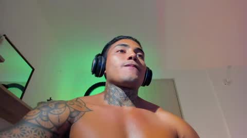 Santi Ferrer online show from April 2026 01:08:01 AM