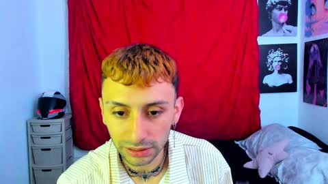 Snapshot of santi_mateo chatting on January 2026 12:26:01 AM Santi online show from January 2026 12:26:01 AM