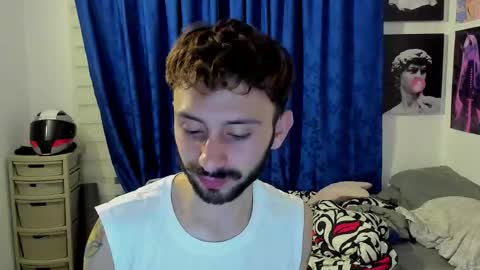 Snapshot of santi_mateo chatting on March 2026 04:39:01 AM Santi online show from March 2026 04:39:01 AM