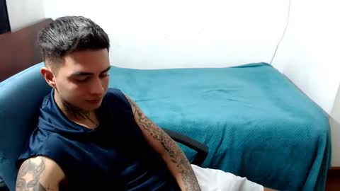 santi_ss online show from September 2025 03:46:01 PM