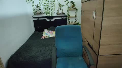 santi_ss online show from May 2026 11:54:02 PM