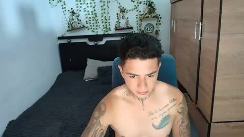 Snapshot of santi_ss chatting on May 2026 06:09:01 PM santi_ss online show from May 2026 06:09:01 PM