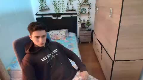 santi_ss online show from July 2026 02:29:01 PM