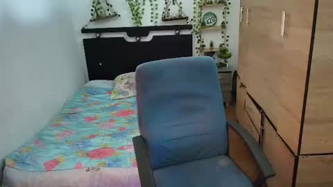 santi_ss online show from July 2026 03:29:01 PM