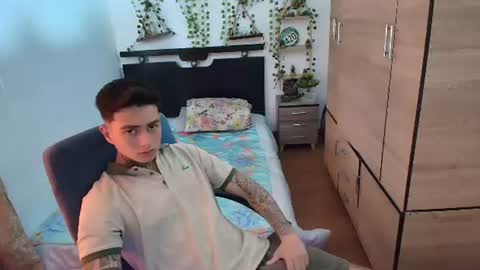 santi_ss online show from July 2026 03:14:01 PM