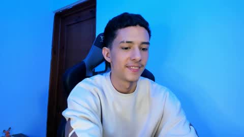 Snapshot of santi_twink19 chatting on February 2025 06:33:01 AM santi_twink19 online show from February 2025 06:33:01 AM