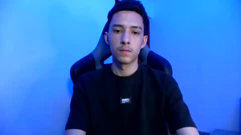 Snapshot of santi_twink19 chatting on February 2025 09:43:02 PM santi_twink19 online show from February 2025 09:43:02 PM