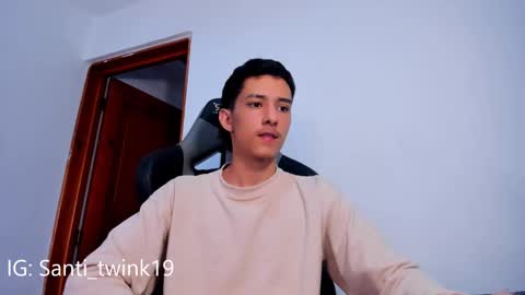 Snapshot of santi_twink19 chatting on February 2025 04:21:02 PM santi_twink19 online show from February 2025 04:21:02 PM