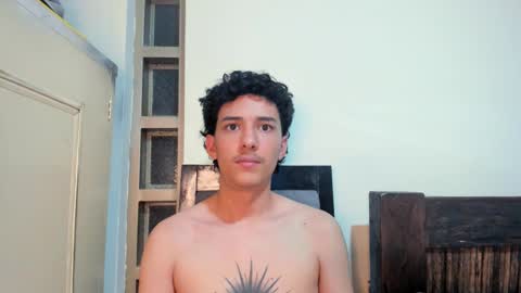 Snapshot of santi_twink19 chatting on October 2025 04:32:01 AM santi_twink19 online show from October 2025 04:32:01 AM