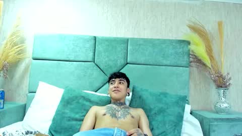 SantiAbader online show from December 2025 03:04:02 AM