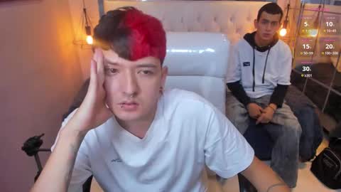 SANTIAGO  online show from March 2026 10:54:01 PM