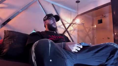 Santiago Hincapiie online show from March 2026 04:14:01 AM