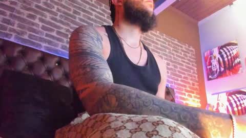 Santiago Hincapiie online show from March 2026 08:59:02 PM