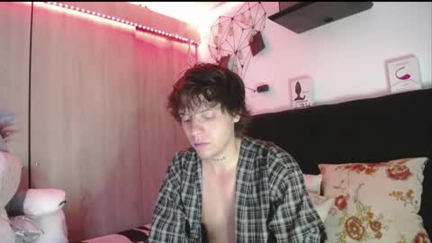 Santii online show from March 2026 11:38:02 AM