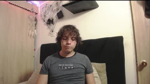 Snapshot of santii_rose chatting on June 2026 03:42:01 AM Santii online show from June 2026 03:42:01 AM