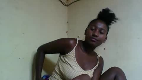 santiola online show from March 2026 10:06:01 PM