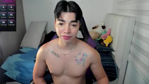 Snapshot of santy7u7 chatting on October 2025 01:17:01 PM Mr. Santiago online show from October 2025 01:17:01 PM