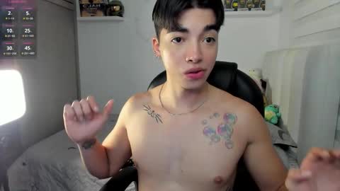 Snapshot of santy7u7 chatting on November 2025 01:34:01 PM Mr. Santiago online show from November 2025 01:34:01 PM